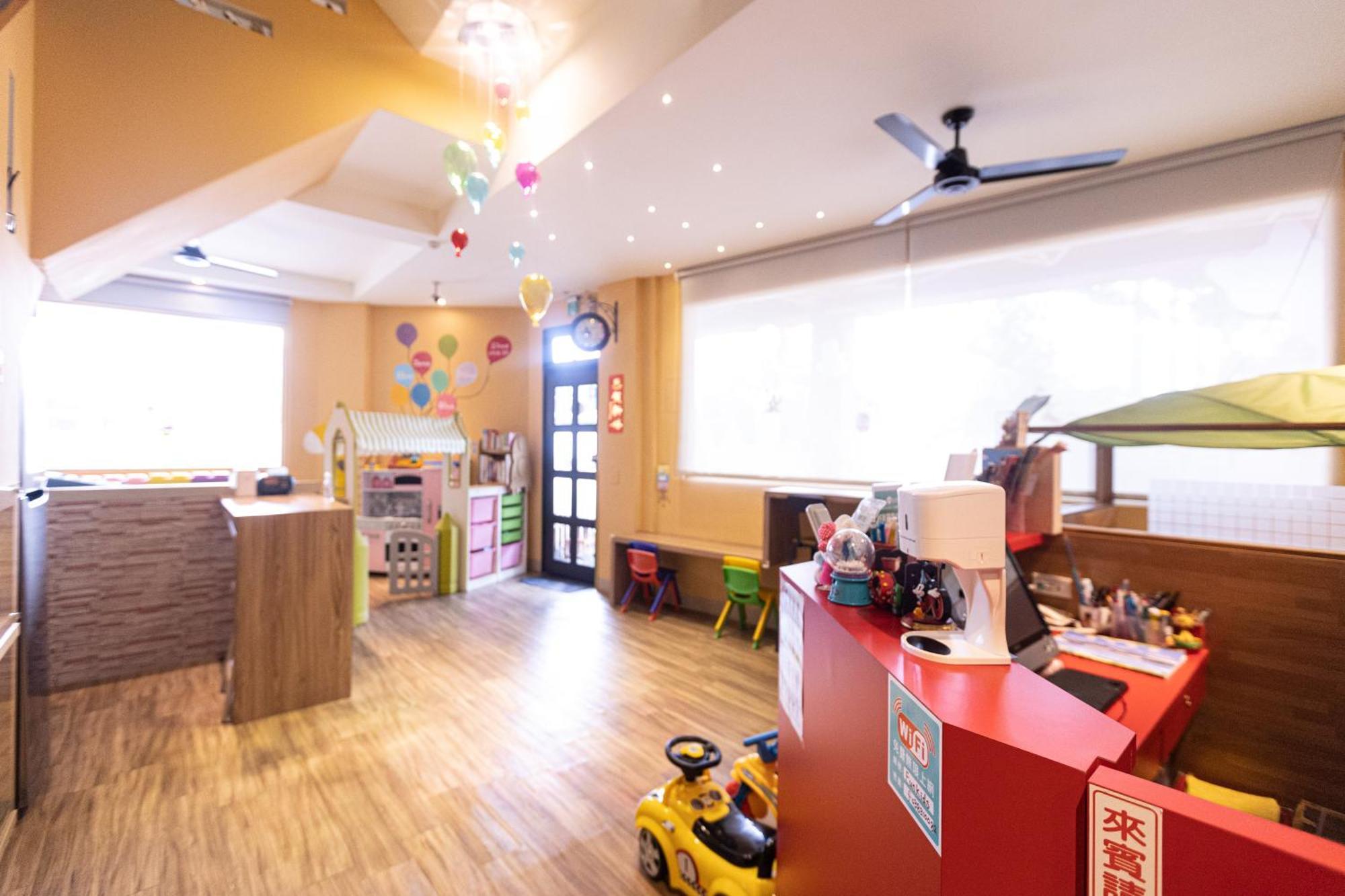 Fun Kids B&B Hualien City Exterior photo